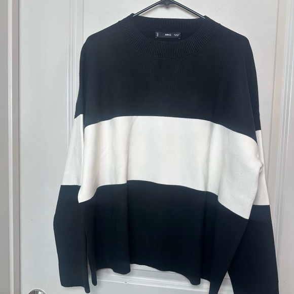 Mango Fine Knit Oversized Striped Black/White Sweater, Size 3XL - Picture 8 of 14